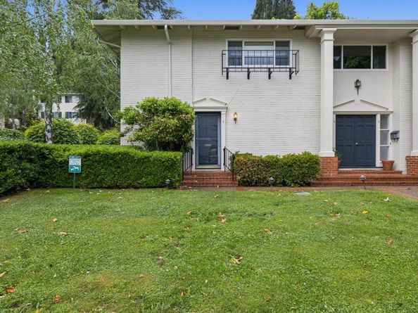 600 Pennsylvania Avenue 1, Los Gatos CA 95030