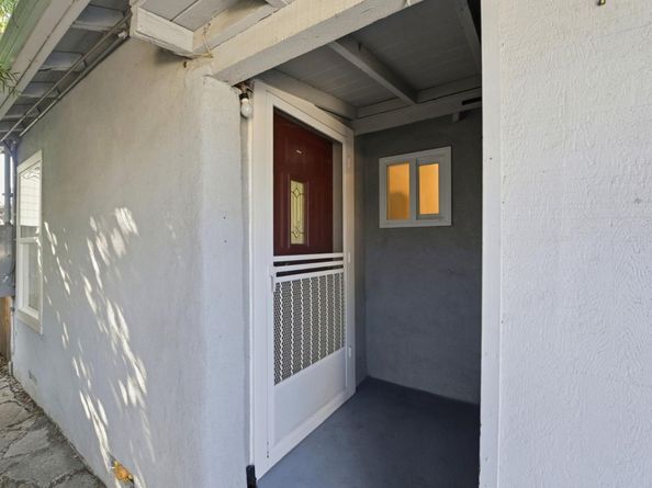 2115 University Avenue, Mountain View CA 94040