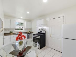 2115 University Avenue, Mountain View CA 94040