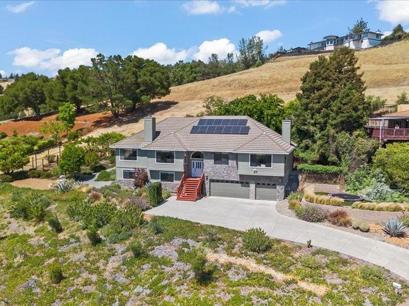 16580 Rustling Oak Court, Morgan Hill CA 95037