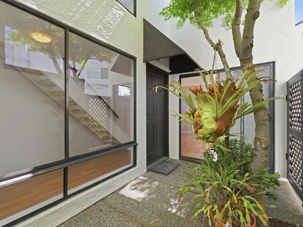 2001 Alameda De Las Pulgas 172, San Mateo CA 94403