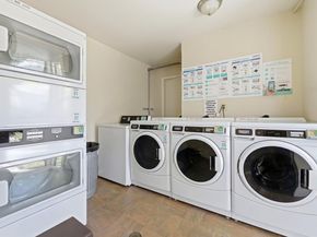 2001 Alameda De Las Pulgas 172, San Mateo CA 94403