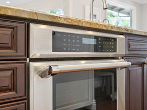 520 Darrell Road, Hillsborough CA 94010