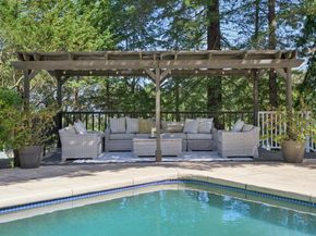 520 Darrell Road, Hillsborough CA 94010