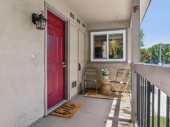 801 California Avenue F, Sunnyvale CA 94086