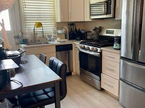 1124 Douglas Avenue, Burlingame CA 94010