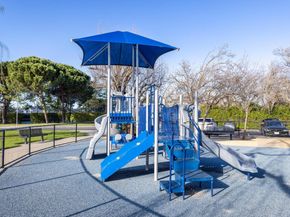 290 Billingsgate Lane, Foster City CA 94404