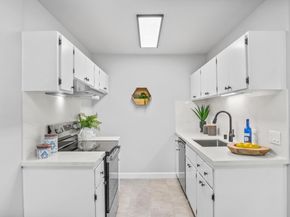 978 Kiely Boulevard E, Santa Clara CA 95051
