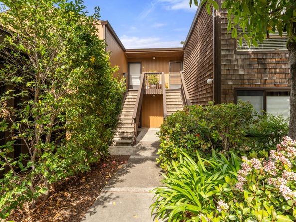 78 Pearce Mitchell Place, Stanford CA 94305