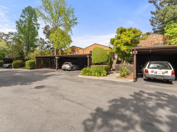 78 Pearce Mitchell Place, Stanford CA 94305