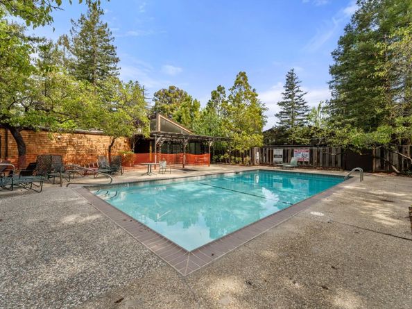 78 Pearce Mitchell Place, Stanford CA 94305