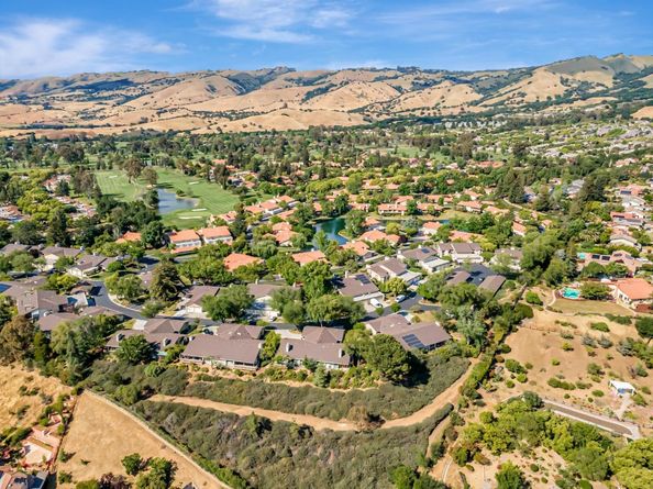 8480 Grenache Court, San Jose CA 95135