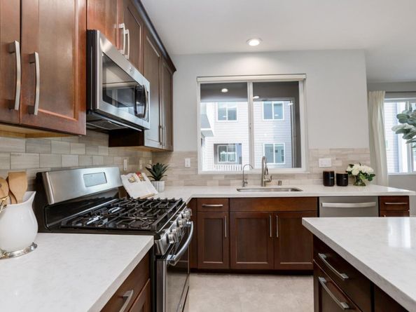 426 Ellicott Loop, San Jose CA 95123