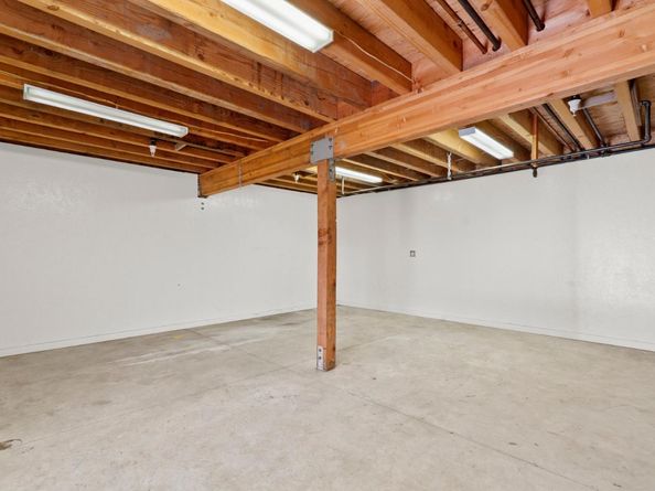 462 Quail Drive, Santa Cruz CA 95060