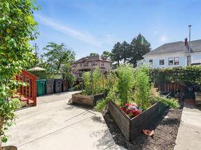 1915 West Street, Oakland CA 94612