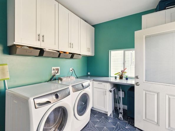 1915 West Street, Oakland CA 94612