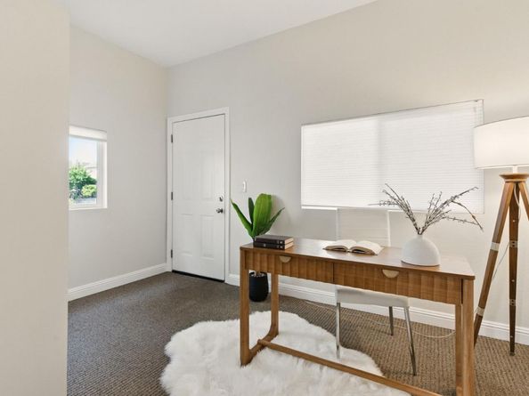 1915 West Street, Oakland CA 94612