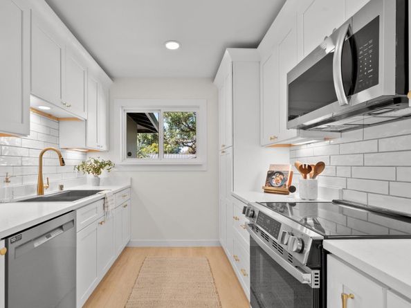 106 Wesley Street, Capitola CA 95010