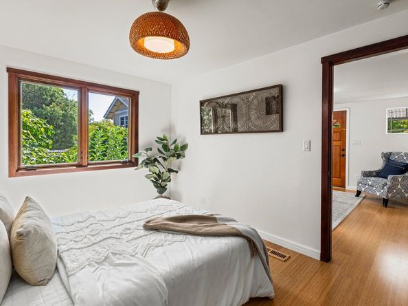 212 Gilbert Avenue, Menlo Park CA 94025