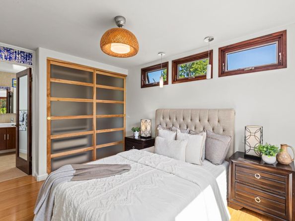 212 Gilbert Avenue, Menlo Park CA 94025
