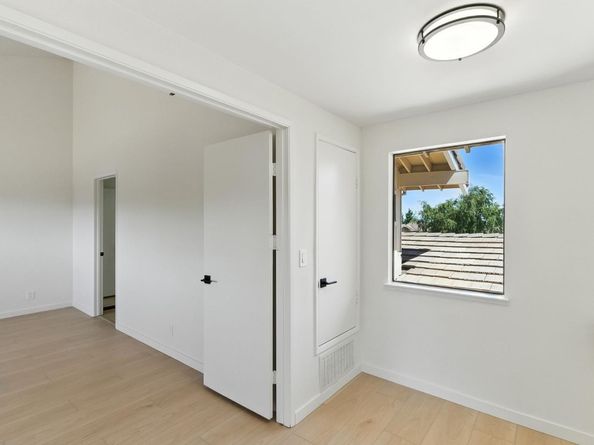 10 Azalea Lane, San Carlos CA 94070