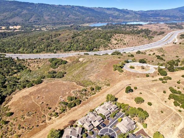 10 Azalea Lane, San Carlos CA 94070