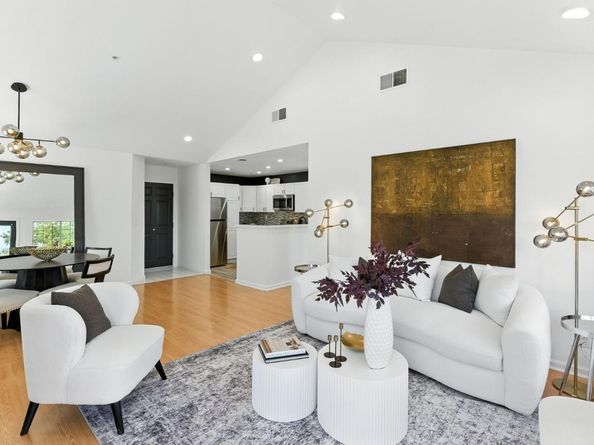 935 Old County Road 42, Belmont CA 94002