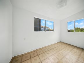 943 26th Street, Oakland CA 94607