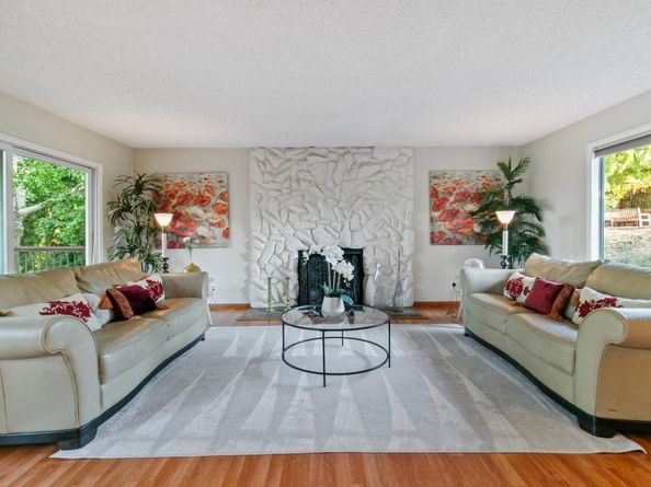 878 Hillcrest Drive, Redwood City CA 94062