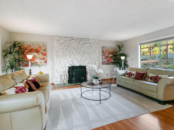 878 Hillcrest Drive, Redwood City CA 94062