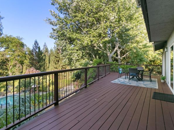 878 Hillcrest Drive, Redwood City CA 94062