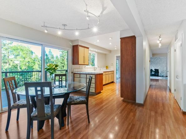 878 Hillcrest Drive, Redwood City CA 94062