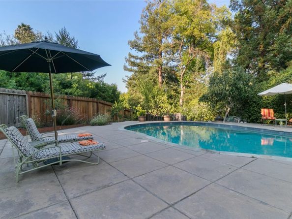 878 Hillcrest Drive, Redwood City CA 94062