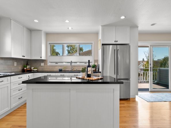 152 Frederick Street, Santa Cruz CA 95062