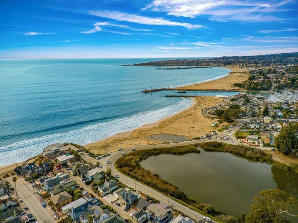 152 Frederick Street, Santa Cruz CA 95062
