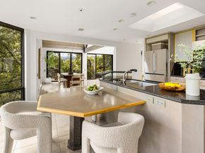 11 Hawk View, Portola Valley CA 94028