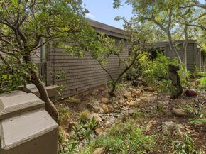 11 Hawk View, Portola Valley CA 94028