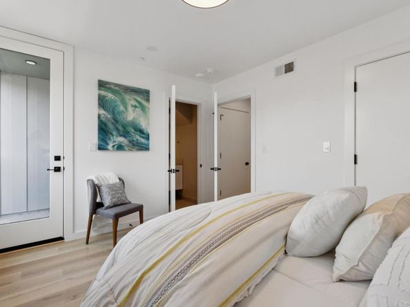1433 Floribunda Avenue 5, Burlingame CA 94010