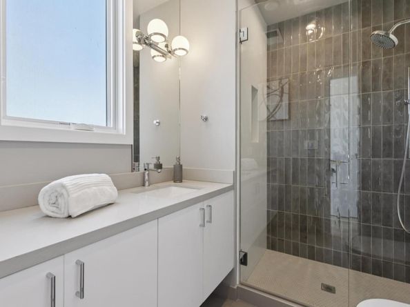 1433 Floribunda Avenue 5, Burlingame CA 94010