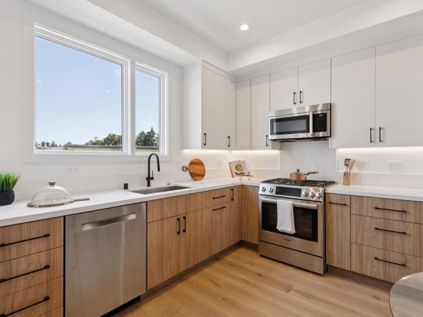 1433 Floribunda Avenue 5, Burlingame CA 94010