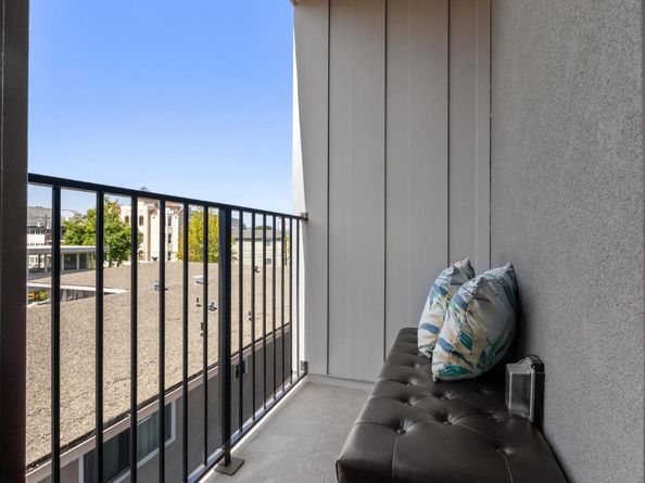 1433 Floribunda Avenue 5, Burlingame CA 94010