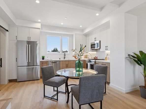1433 Floribunda Avenue 5, Burlingame CA 94010