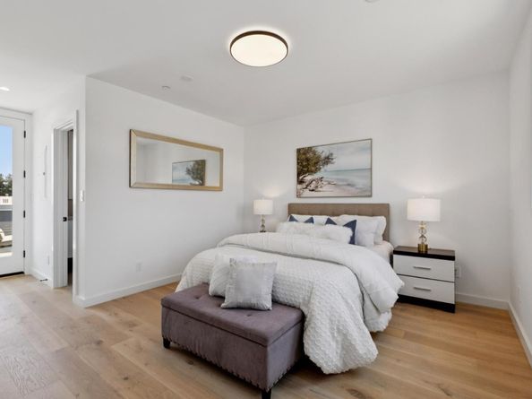 1433 Floribunda Avenue 5, Burlingame CA 94010