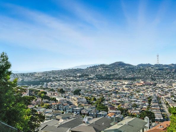 46 Caroline Way, Daly City CA 94014