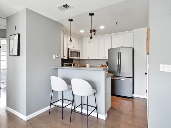984 Belmont Terrace 10, Sunnyvale CA 94086
