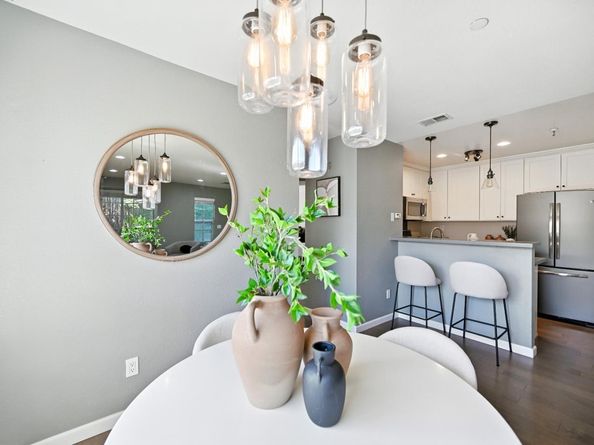 984 Belmont Terrace 10, Sunnyvale CA 94086
