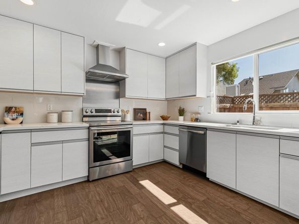 851 Peary Lane, Foster City CA 94404