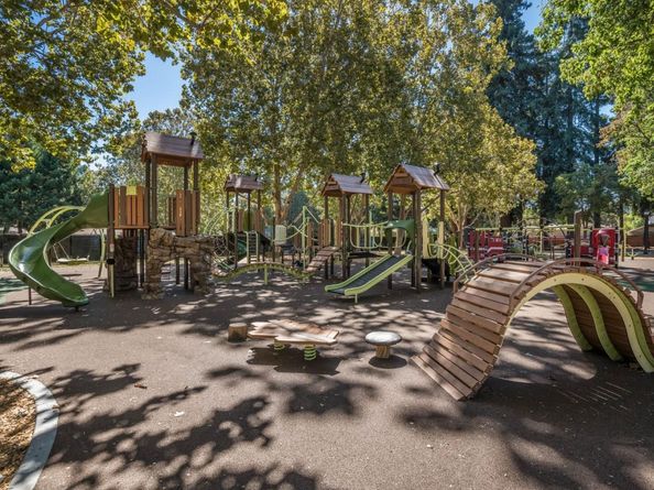 255 Robin Way, Menlo Park CA 94025