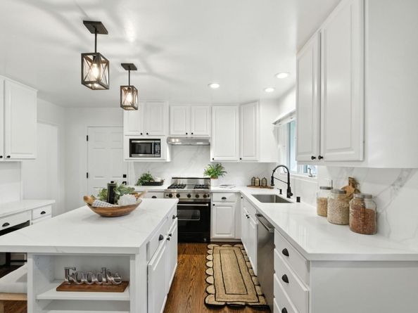 255 Robin Way, Menlo Park CA 94025