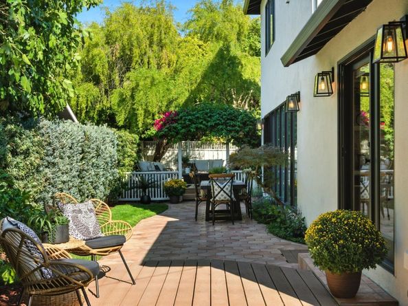 255 Robin Way, Menlo Park CA 94025